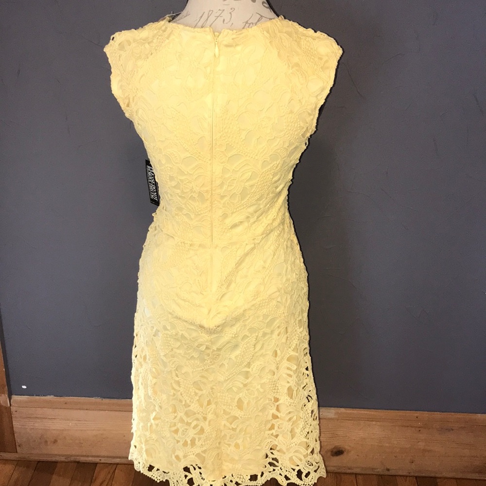 BOLD YELLOW DRESS - Picture 3 of 4